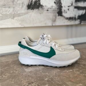 Nike Waffle Debut Sneakers – Summit White / Malachite Green (Women’s Size 8)